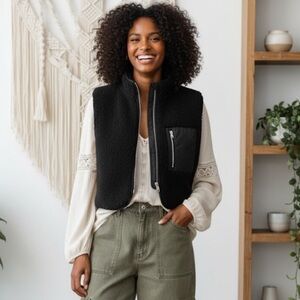 Women's Black Fleece Vest
